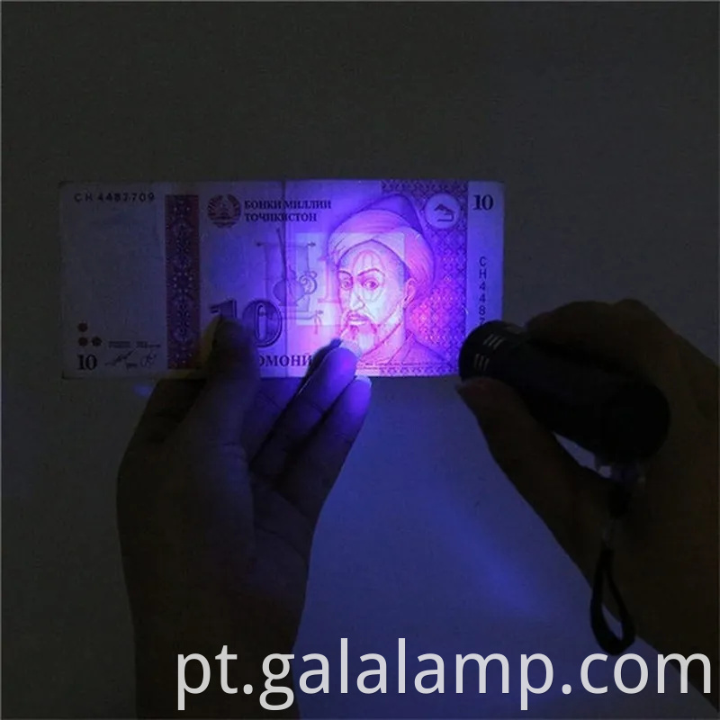 Detector de luz preta portátil de UV para escorpião e detecção de urina para animais de estimação